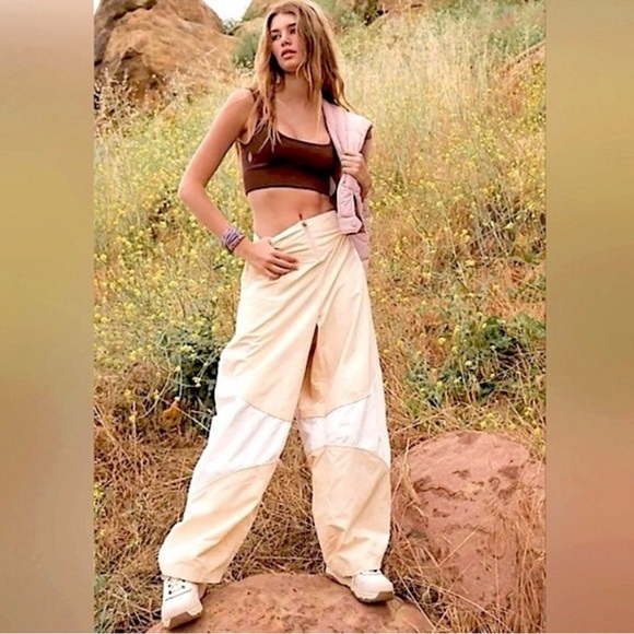 Free People Pants - Free People FP Movement Hi Five Pants Cream and White Women’s Size Small